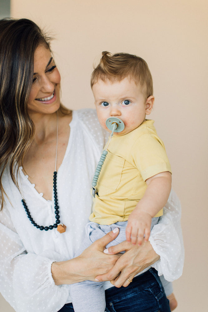 
            
                Load image into Gallery viewer, The Collins- Black Teething Necklace
            
        